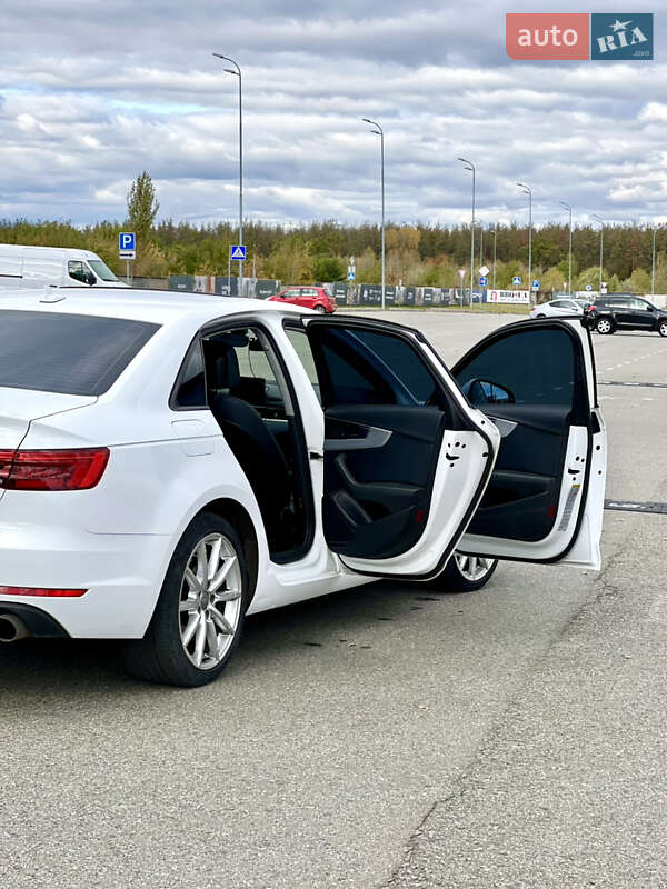 Седан Audi A4 2016 в Києві