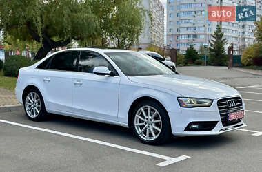 Седан Audi A4 2014 в 
