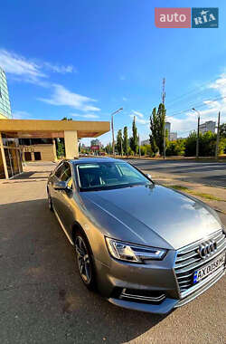 Седан Audi A4 2017 в 