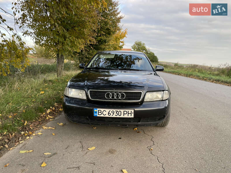 Седан Audi A4 1997 в Перемышлянах
