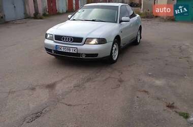 Седан Audi A4 1999 в 