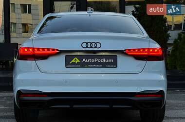 Седан Audi A4 2020 в 