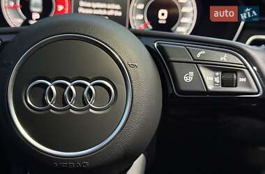 Седан Audi A4 2020 в 