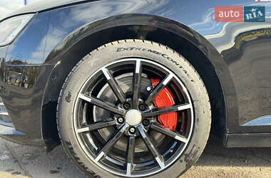 Седан Audi A4 2016 в 