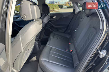Седан Audi A4 2016 в 