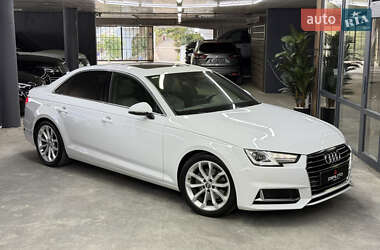 Седан Audi A4 2018 в Одесі