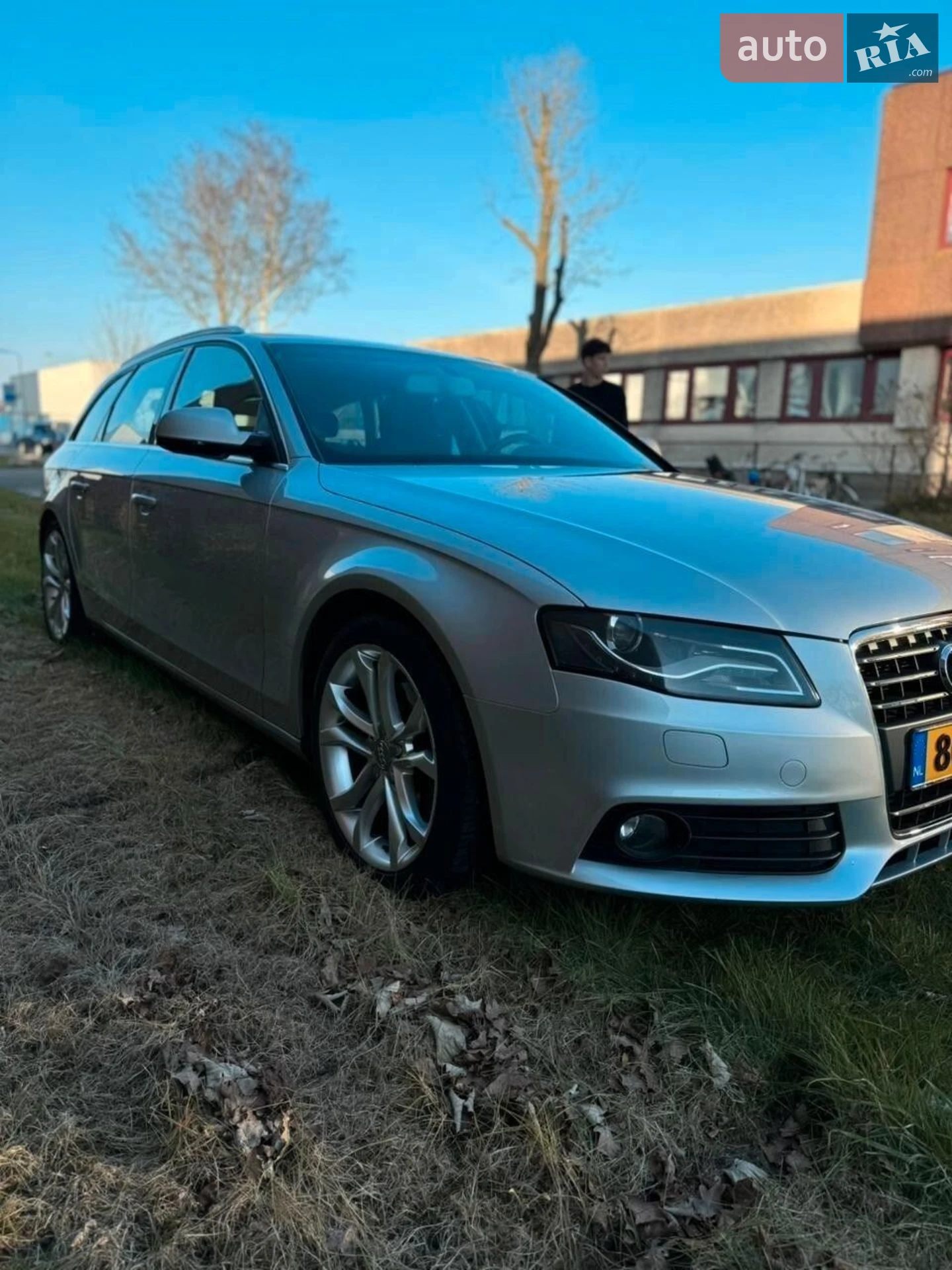 2010 Audi A4 - мініатюра 2
