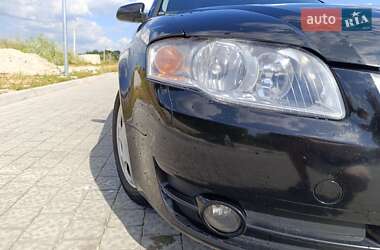 Седан Audi A4 2004 в  фото 12 Седан Audi A4 2004 в