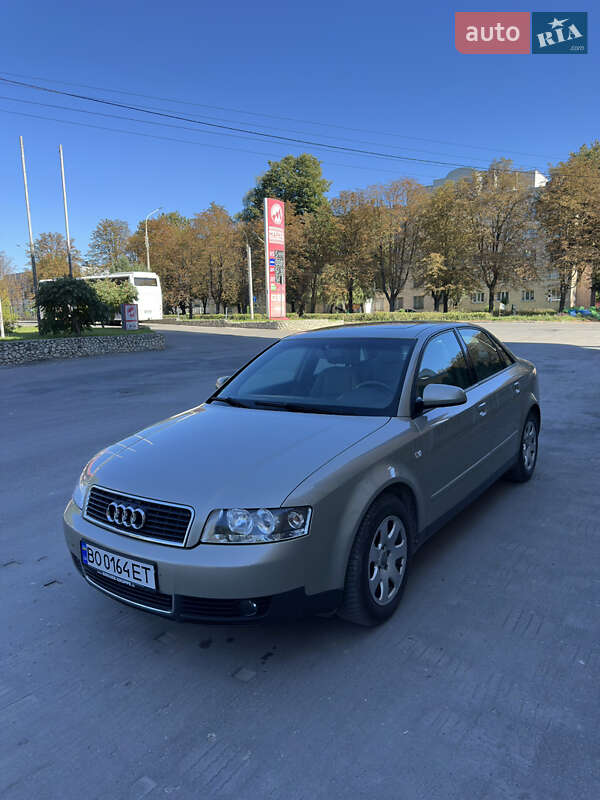 Седан Audi A4 2003 в Збаражі