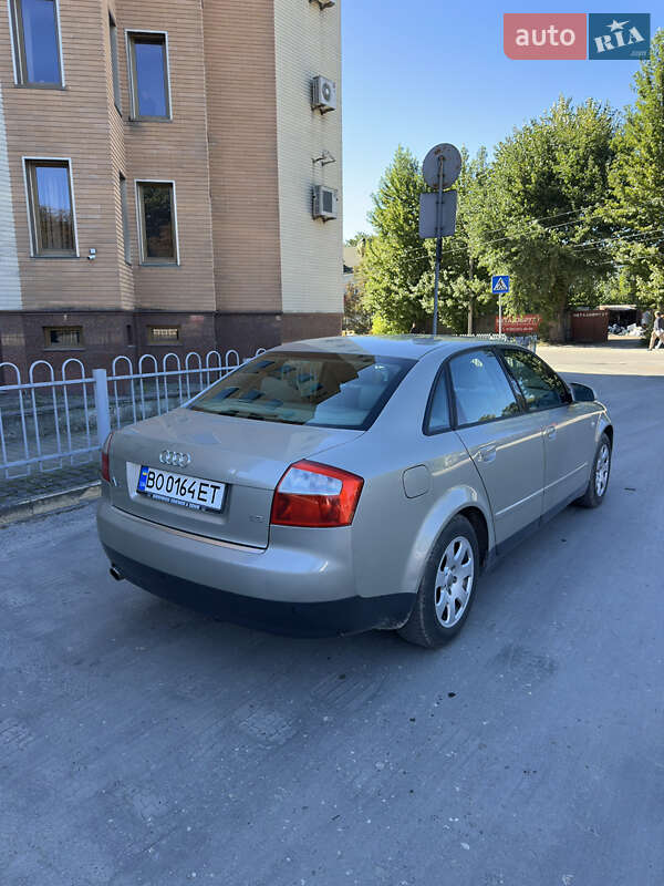 Седан Audi A4 2003 в Збаражі