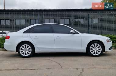 Седан Audi A4 2012 в 