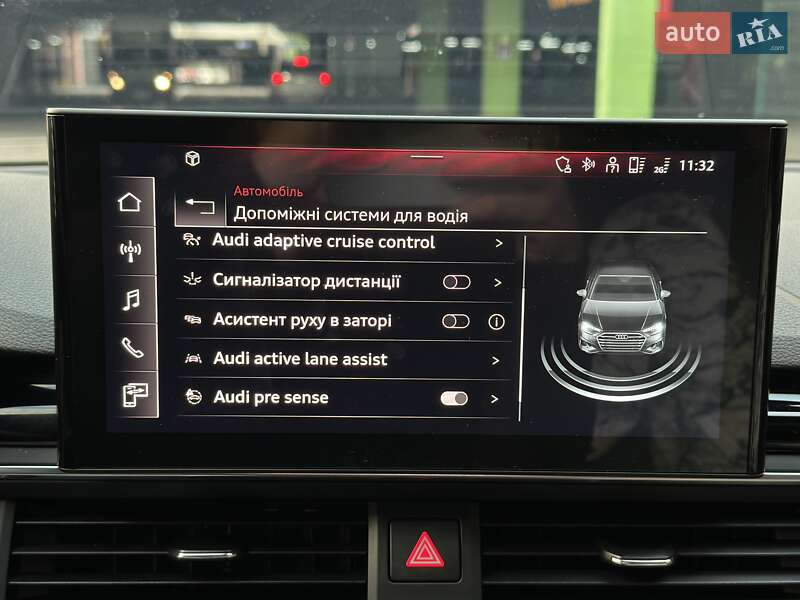Седан Audi A4 2022 в Киеве