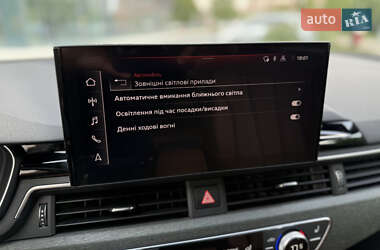 Седан Audi A4 2021 в 