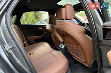 Седан Audi A4 2021 в 