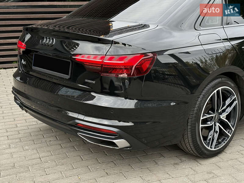 Седан Audi A4 2023 в Киеве