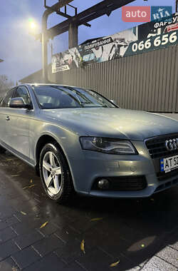 Седан Audi A4 2009 в Ивано-Франковске