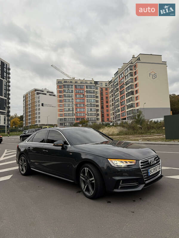 Седан Audi A4 2016 в Львове