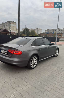 Седан Audi A4 2015 в 