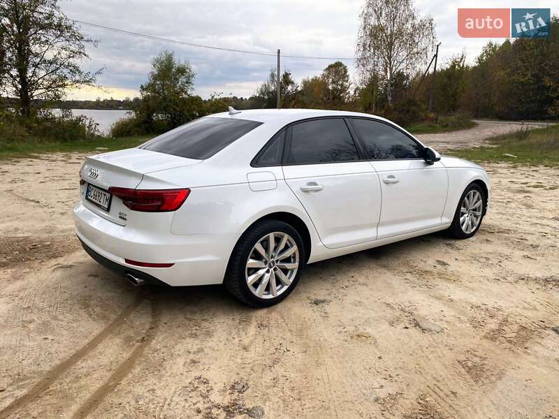 Седан Audi A4 2017 в 