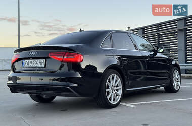 Седан Audi A4 2015 в 
