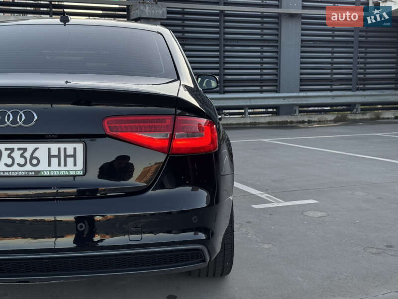 Седан Audi A4 2015 в Киеве фото 23 Седан Audi A4 2015 в Киеве