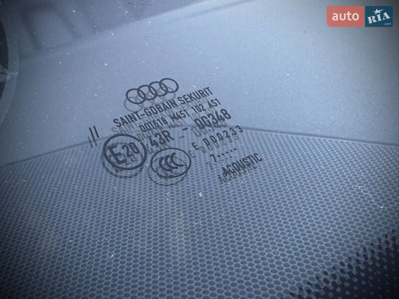 Седан Audi A4 2015 в Киеве фото 65 Седан Audi A4 2015 в Киеве