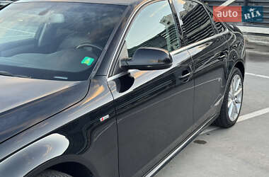 Седан Audi A4 2015 в 