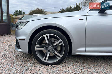 Седан Audi A4 2015 в 