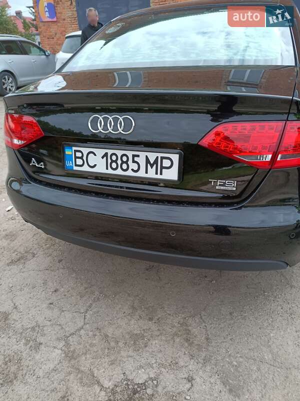 Седан Audi A4 2010 в Львові