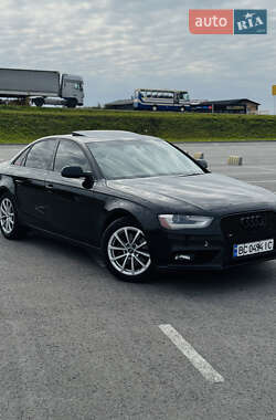 Седан Audi A4 2013 в Львове