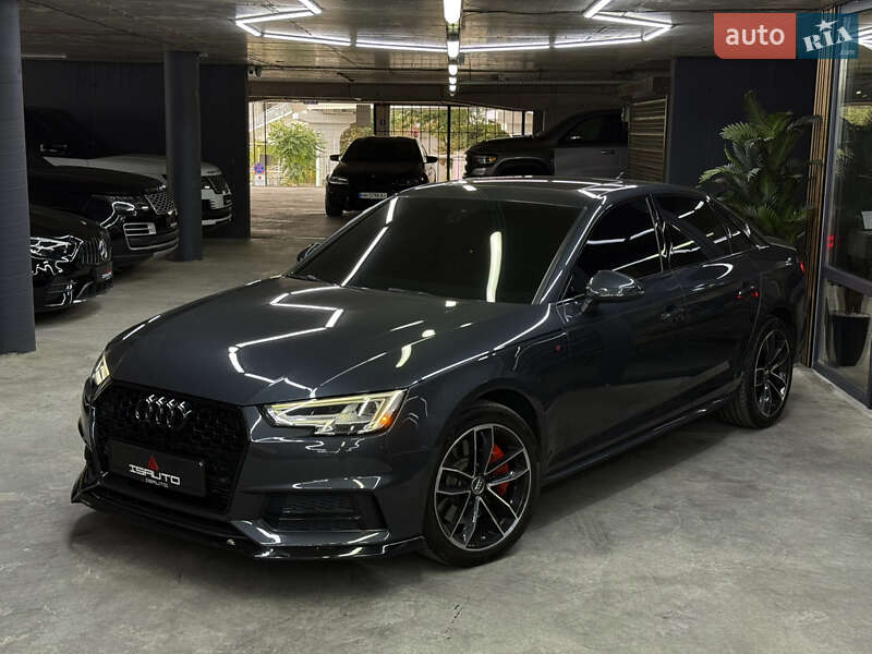 Седан Audi A4 2015 в Одесі