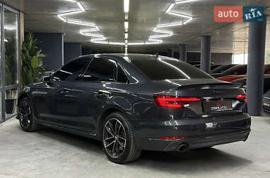 Седан Audi A4 2015 в 