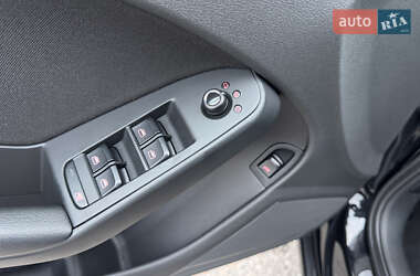 Седан Audi A4 2011 в 