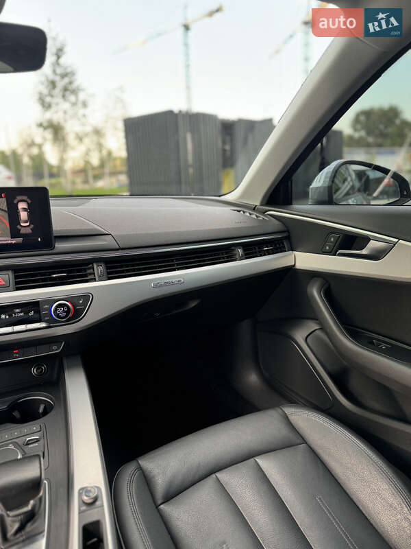Седан Audi A4 2016 в Киеве