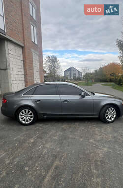 Седан Audi A4 2012 в 