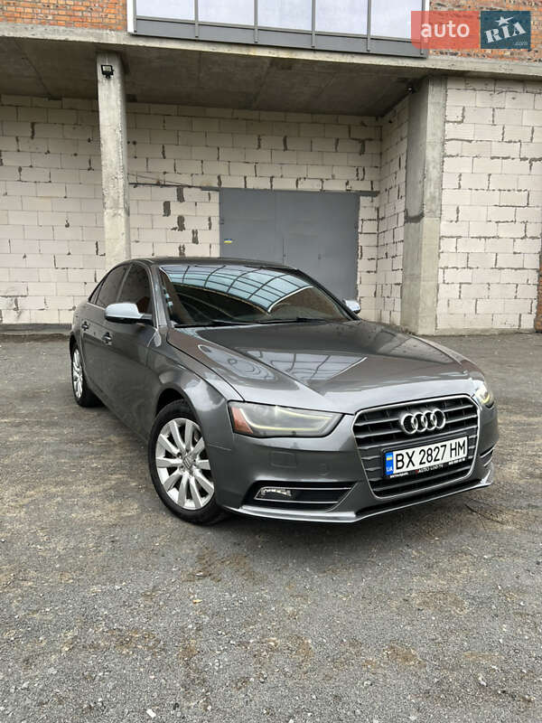 Седан Audi A4 2012 в Хмельницькому