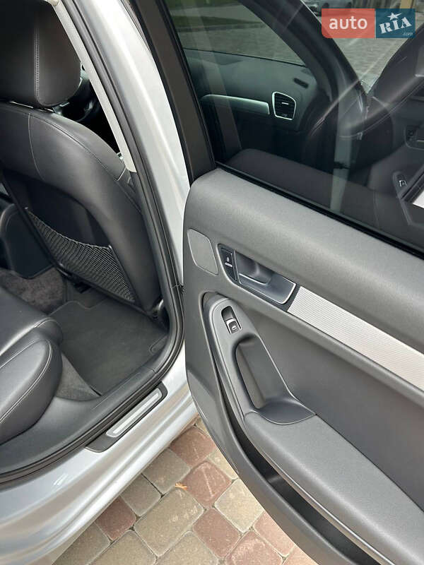 Седан Audi A4 2013 в Харькове