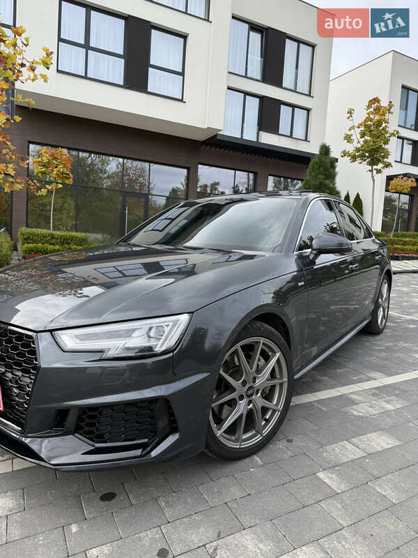 Седан Audi A4 2018 в Ужгороді