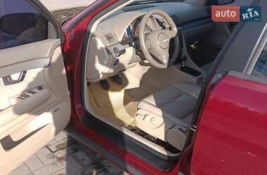Седан Audi A4 2004 в 