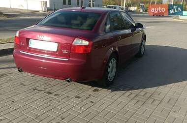 Седан Audi A4 2004 в 