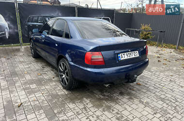 Седан Audi A4 1998 в 