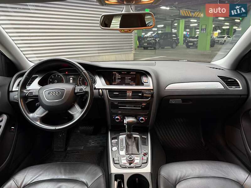 Универсал Audi A4 2012 в Киеве