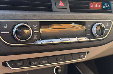 Седан Audi A4 2023 в 