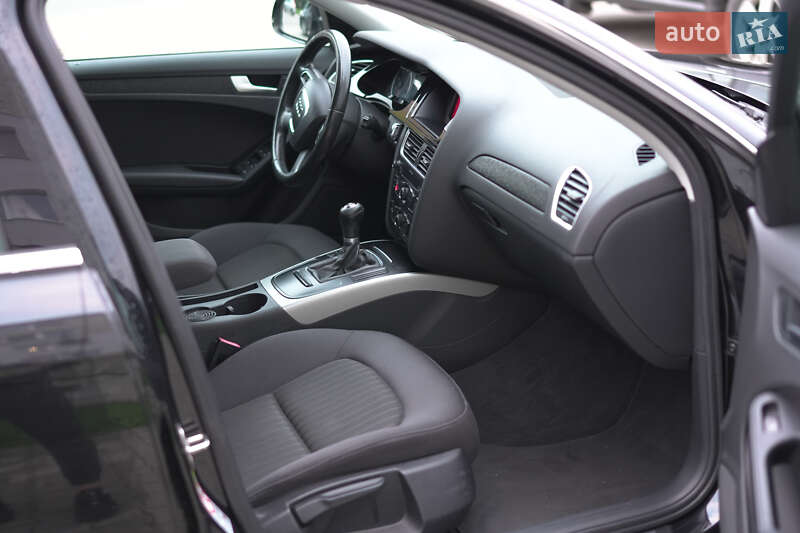 Седан Audi A4 2010 в Дубні фото 15 Седан Audi A4 2010 в Дубні