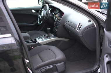 Седан Audi A4 2010 в 