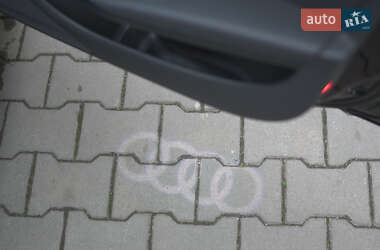 Седан Audi A4 2010 в 