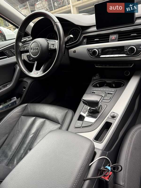 Седан Audi A4 2016 в Києві
