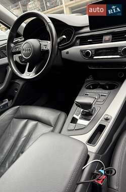 Седан Audi A4 2016 в 