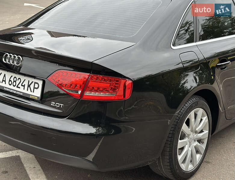 Седан Audi A4 2011 в Киеве