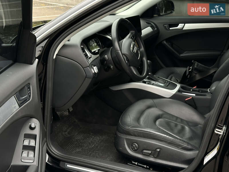 Седан Audi A4 2011 в Киеве